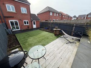 Standingwood Road Rossmore